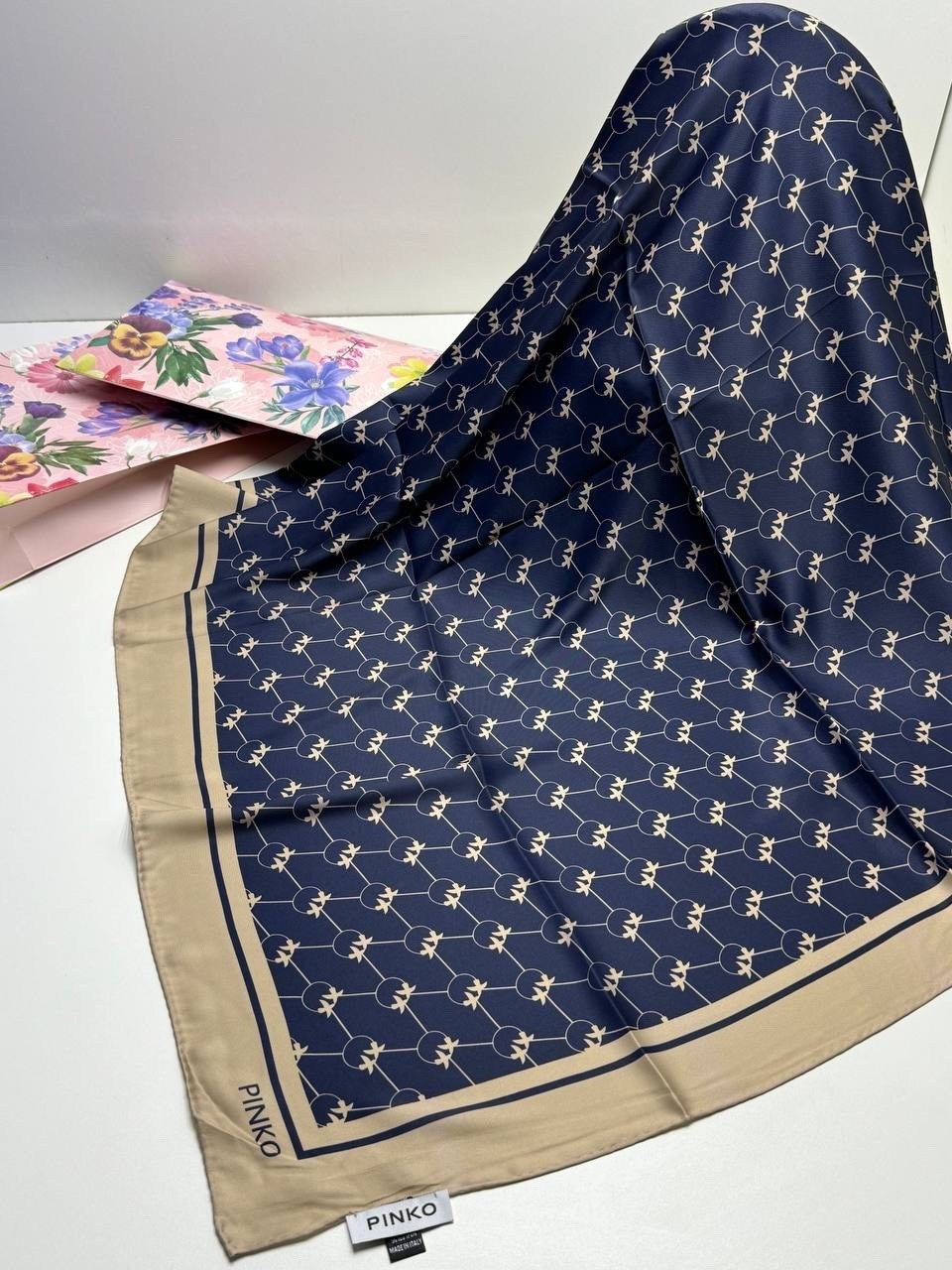 брендовый платок,платки женские,платки шелковые,платки шарф,платка