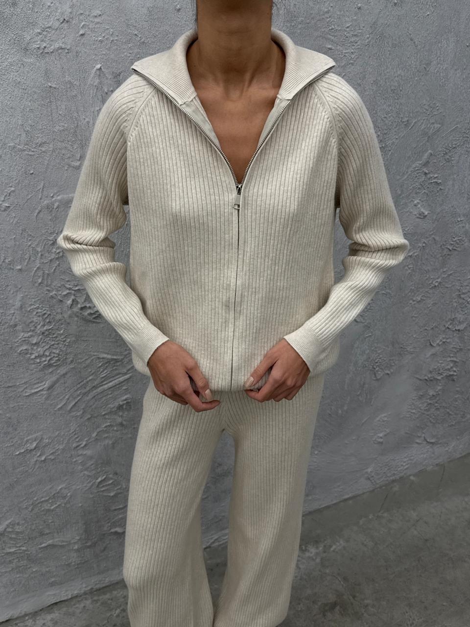 костюм трикотажный,женская кофта,вязаные кардиганы,костюмы комплекты,костюмы женский