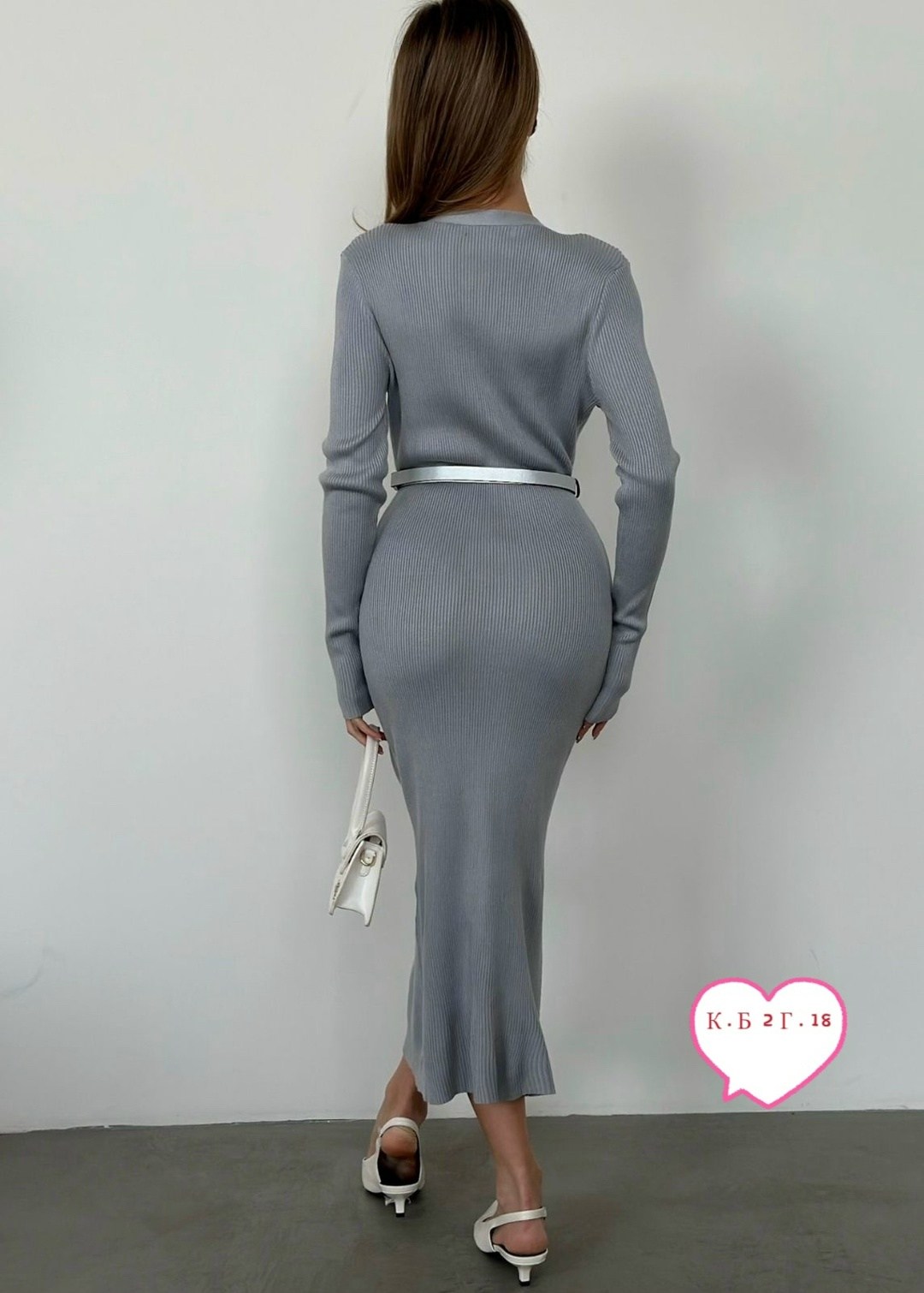 трикотажное платье,платье трикотажное на пуговицах,трикотажное платье макси,платье трикотажное с поясом emberens,белое трикотажное платье