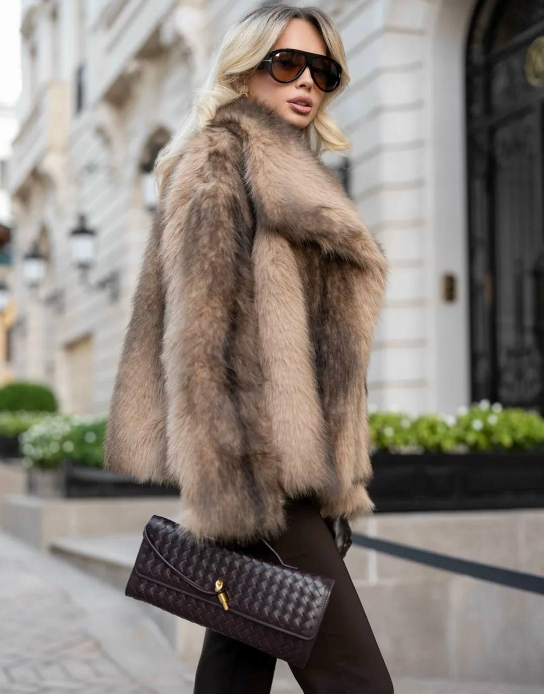 женская шуба,шуба искусственная,меховое пальто,шуба меховая,шубы из натурального меха