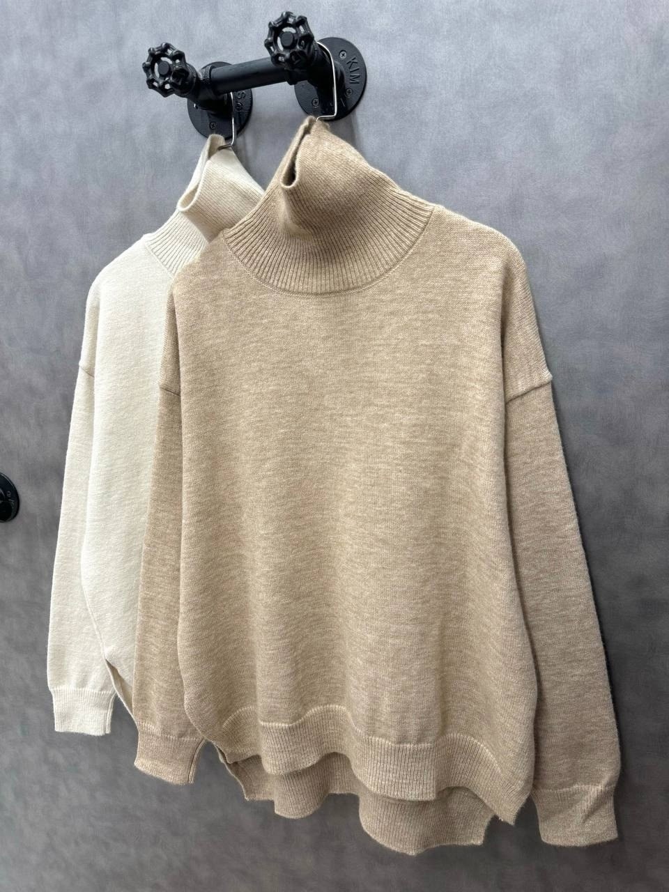 свитер оверсайз с высоким воротником,свитер женский оверсайз,свитер оверсайз вязаный с горлом женский,свитер женский с горлом оверсайз,вязаный джемпер женский оверсайз