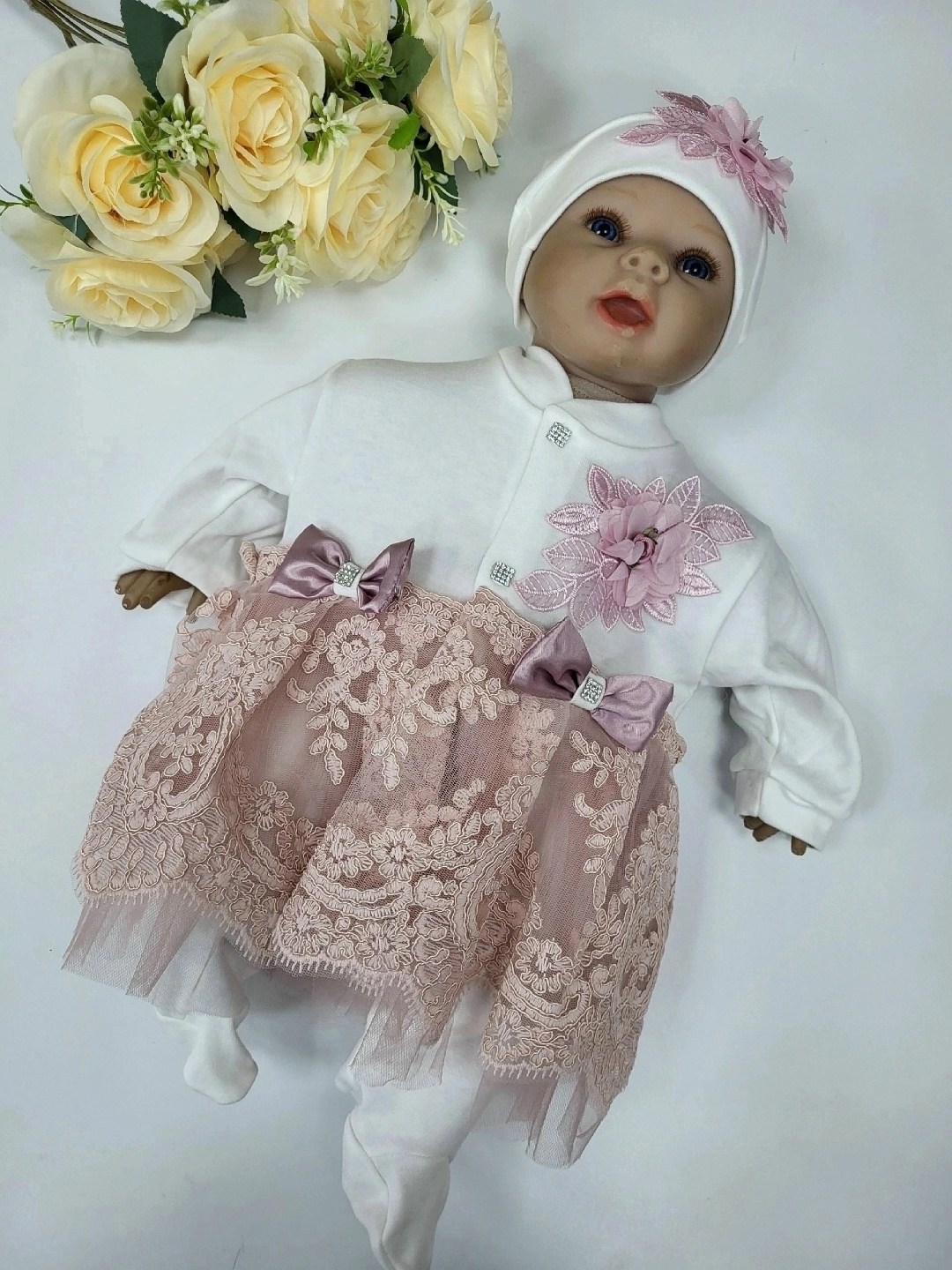 комплект на выписку,комплект на выписку для новорожденного девочки,одежда для новорожденных ,одежда для новорожденного,костюм на выписку для новорожденного