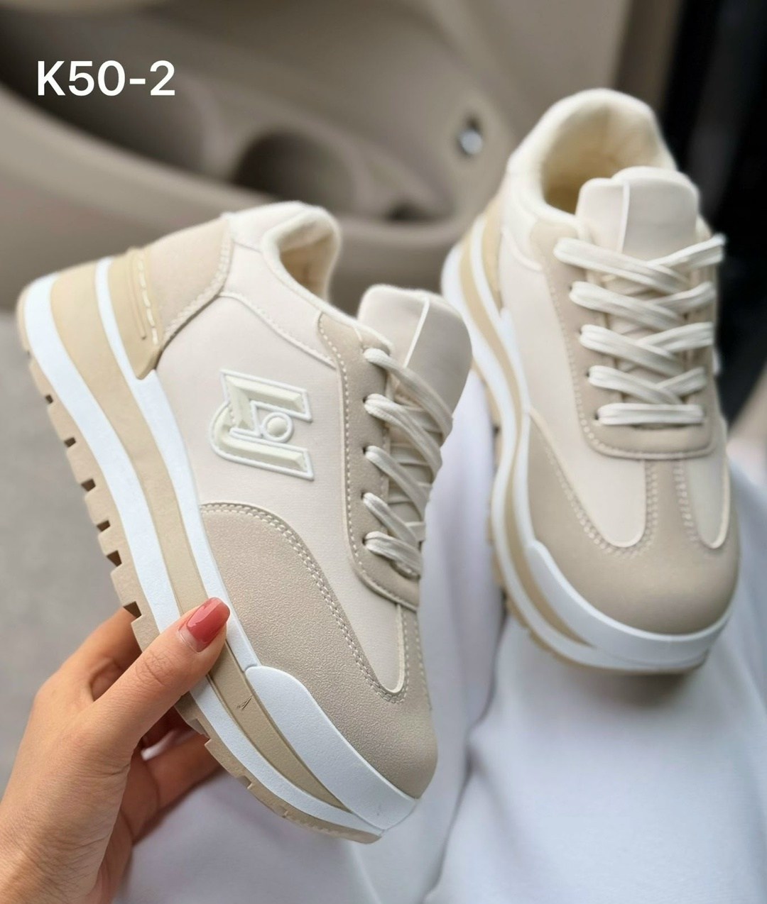 женские кроссовки,,бежевые кроссовки,кроссовки модные,женские обуви