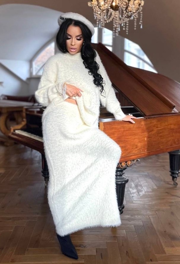 стильные костюмы,трикотажное платье,вязаное платье,длинное вязаное платье,платье теплое