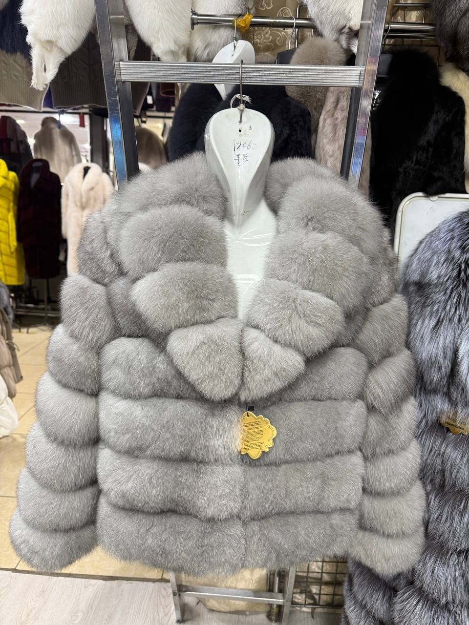 шуба песец,шуба из песца,женская шуба из натурального лисьего меха,шуба песец трансформер серая,шуба песец daniel furs