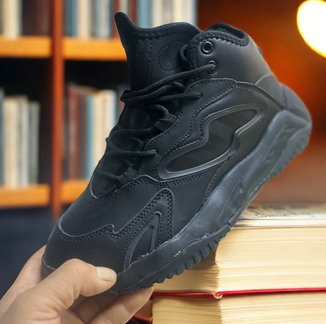 кроссовки adidas streetball black eg 8040,кроссовки,мужские кроссовки adidas,черные кроссовки,кроссовка мужской