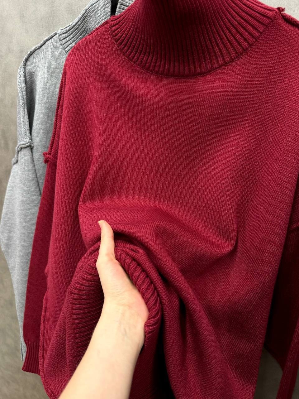 свитер оверсайз теплый вязаный,модные свитера,модные вязаные свитера,свитер объемный,свитер с высоким воротником