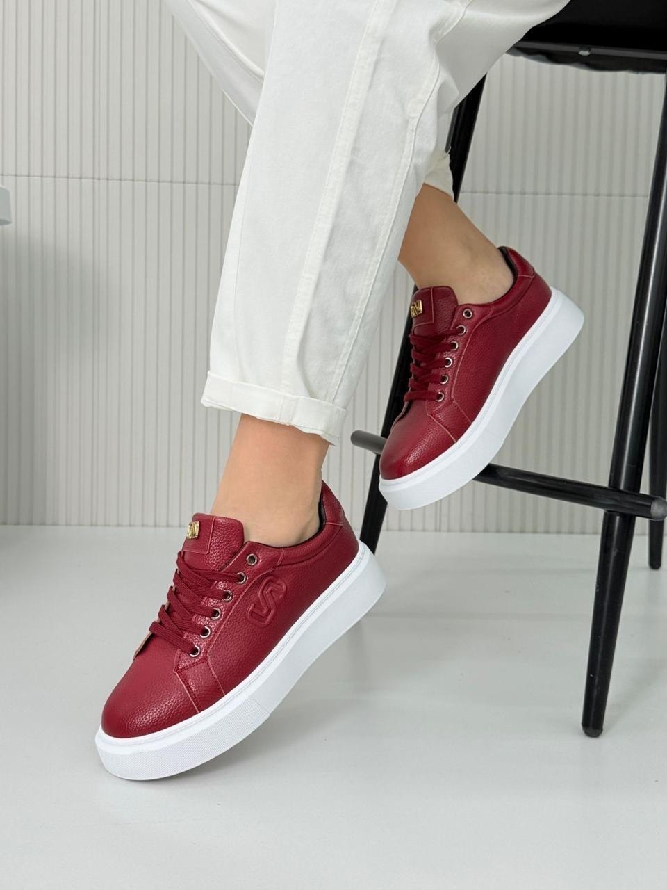 ,женские кроссовки,бордовые кроссовки,кроссовки марсала,женская