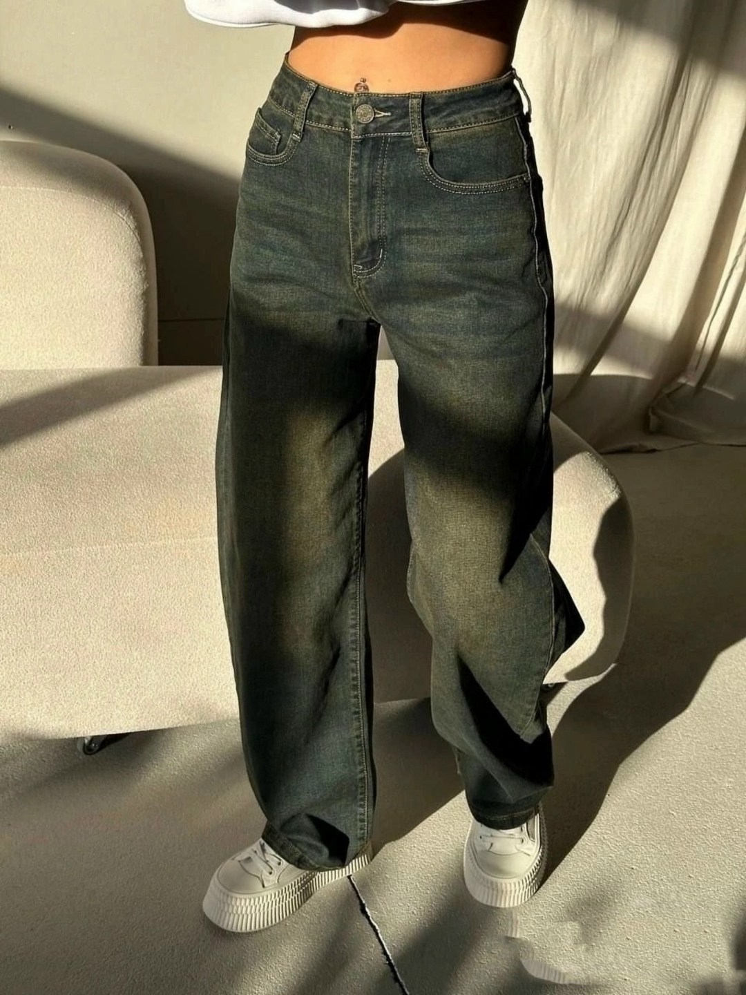 джинсы широкие,женские широкие джинсы,джинсы женские,свободные широкие джинсы,модные широкие джинсы