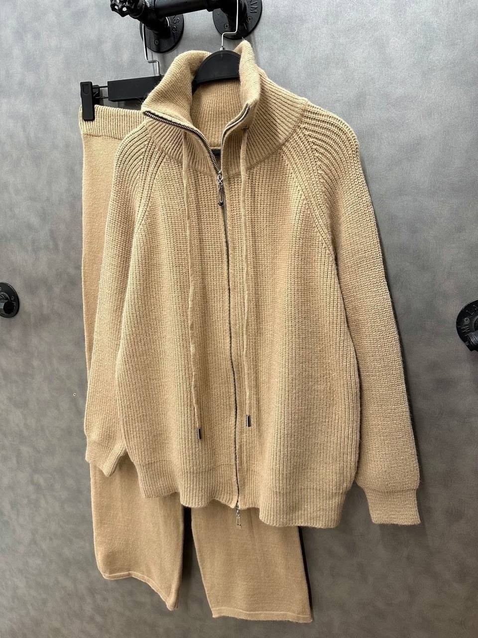 спортивный костюм loro piana,кашемировый костюм,трикотажные костюмы,вязаный кашемировый костюм,вязаные костюмы