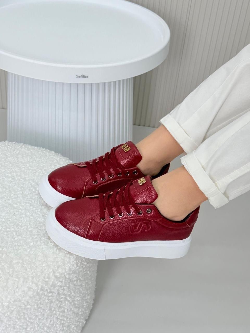 ,женские кроссовки,бордовые кроссовки,кроссовки марсала,женская
