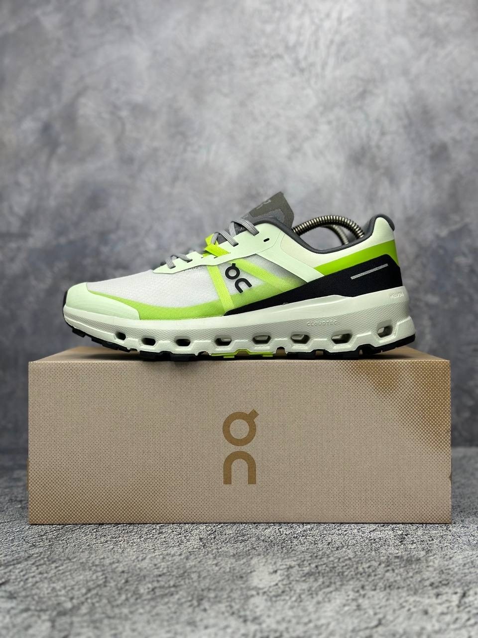 кроссовки,,кроссовки для бега,спортивная ,кроссовки on