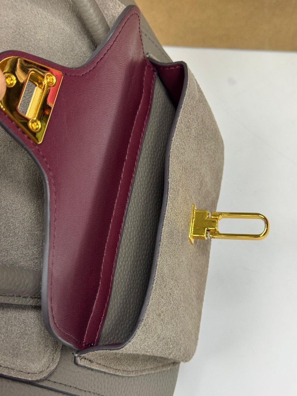 coccinelle сумка,женская сумка coccinelle,сумка,сумки coccinelle замшевая сумка,coccinelle сумка на плечо