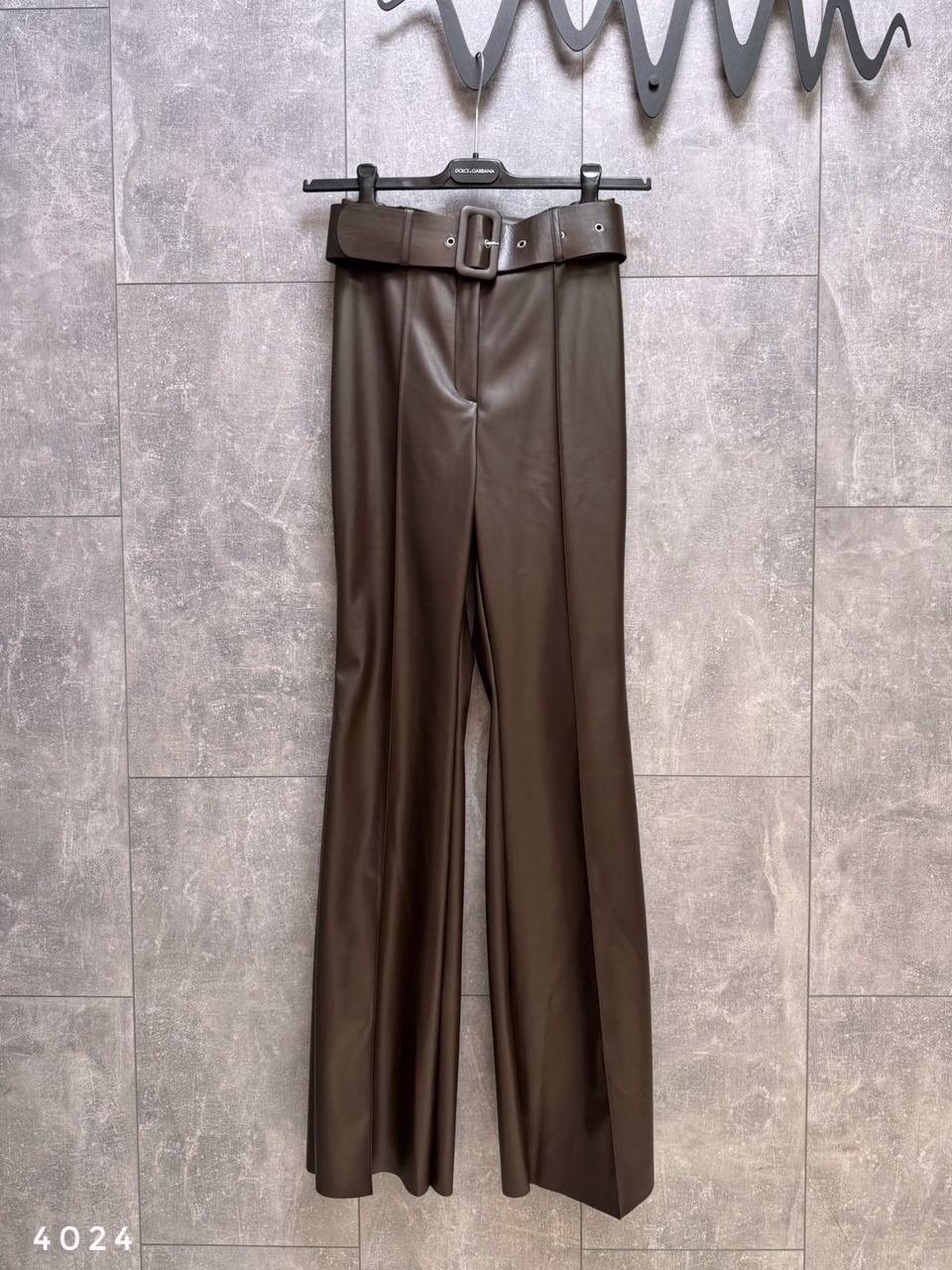 кожаные брюки клеш,кожаные брюки,брюки кожаные палаццо,брюки женские кожаные,брюки из экокожи