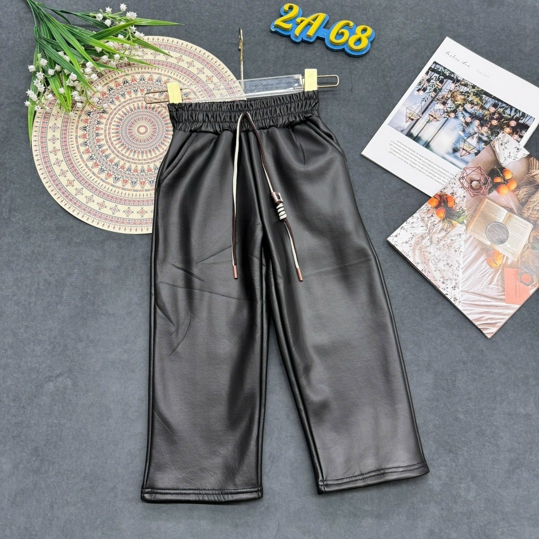 брюки из экокожи,кожаные брюки,стеганые брюки,брюки джоггеры кожаные для девочек,брюки кожаные для девочки