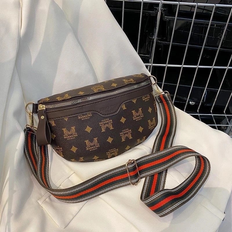 сумки на пояс,женская поясная сумка,louis vuitton поясная сумка,стильная сумка,поясные сумки