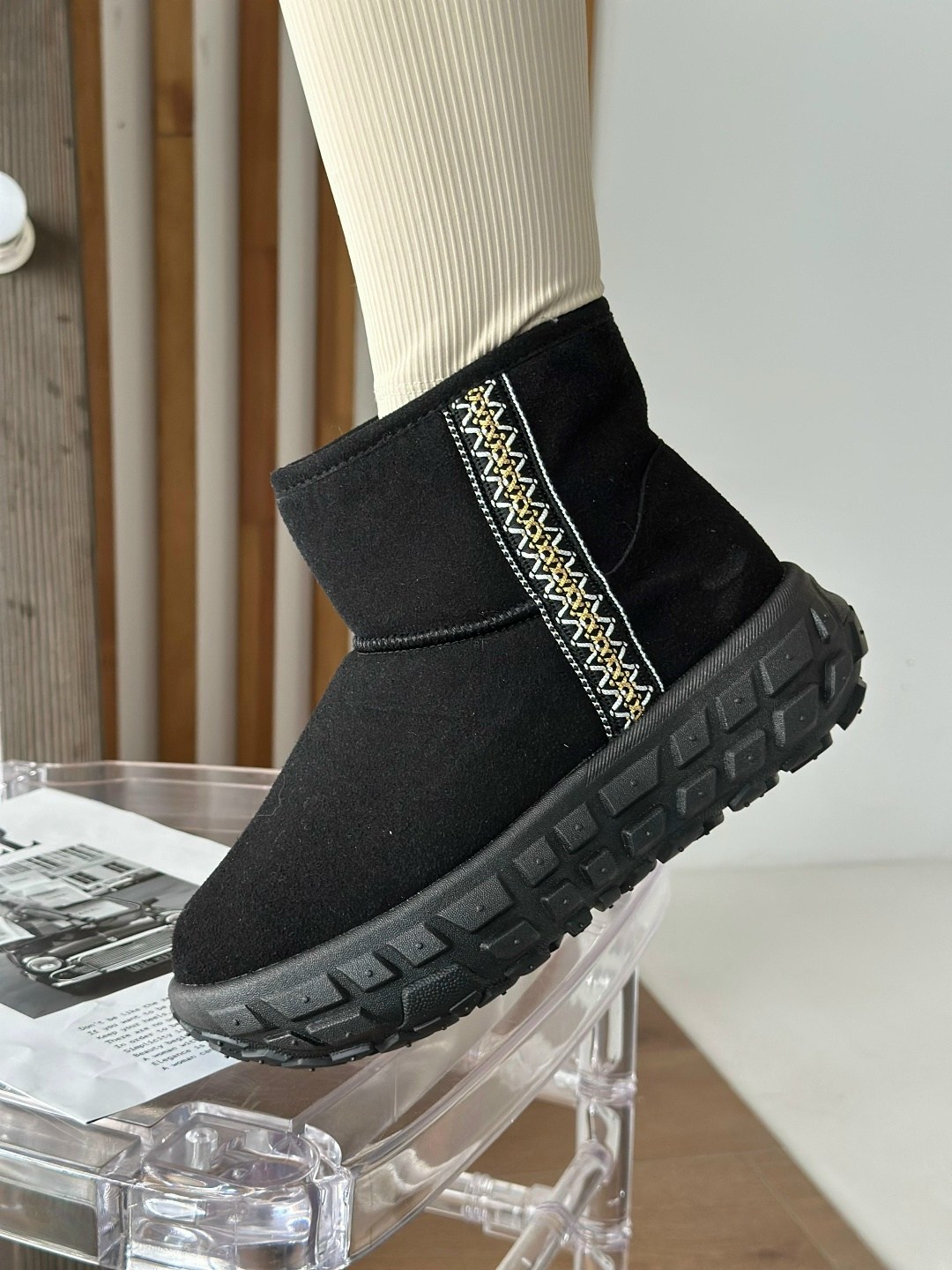 женские угги,модные угги,,зимняя  женская,угги женские зимние