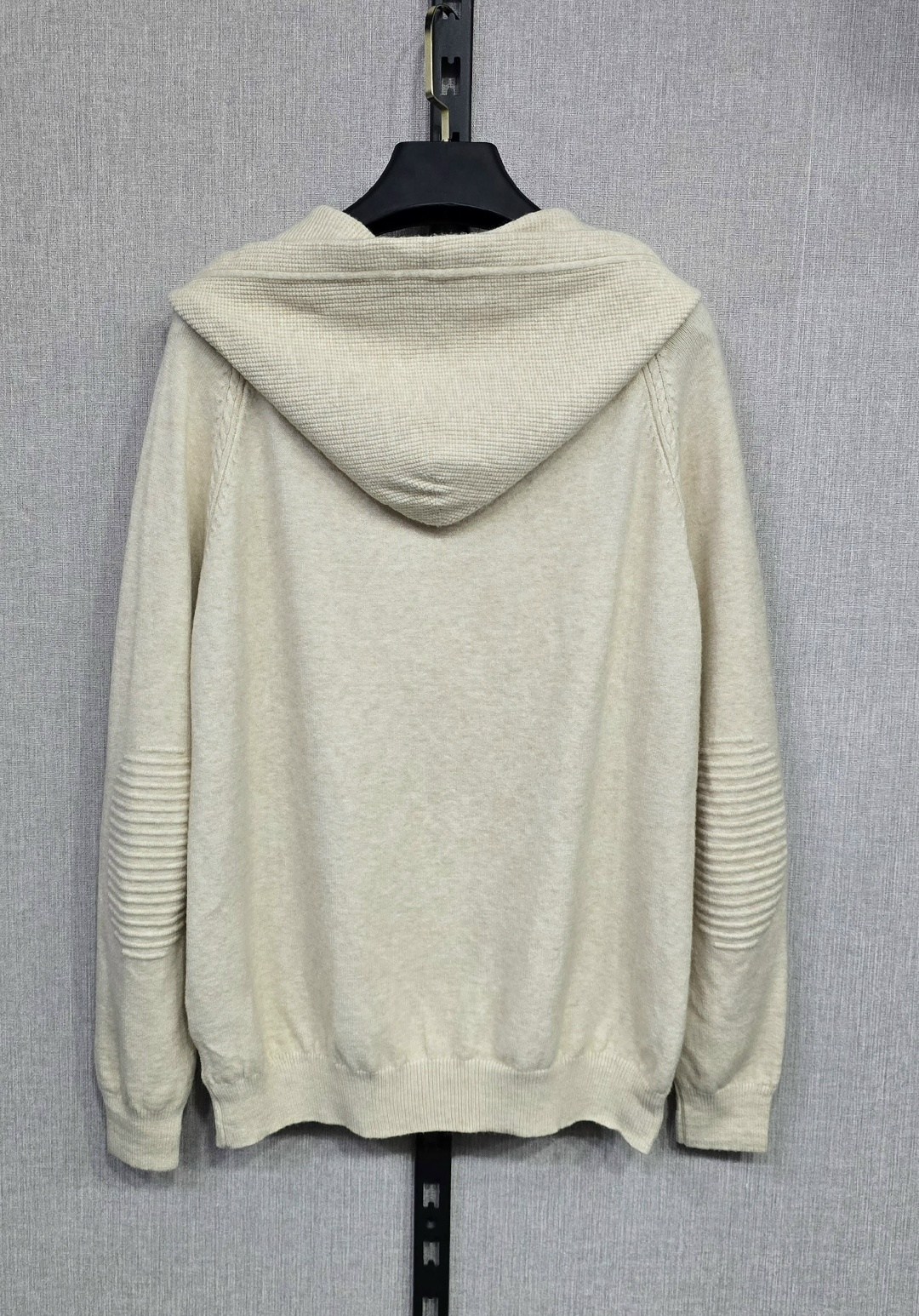 свитера с капюшоном,модные свитера,свитер женский с капюшоном,толстовки женская,свитер для женщин