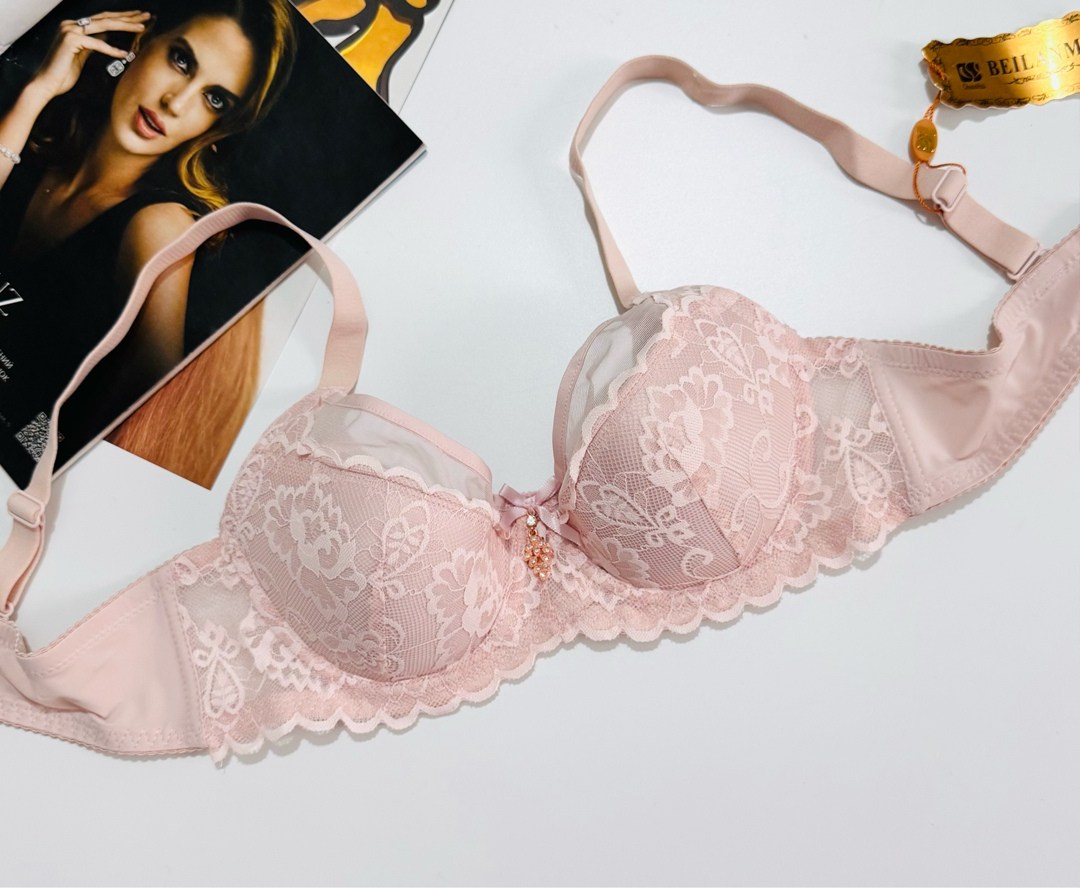 бюстгальтер с кружевами,бежевый бюстгальтер,бюстгальтер молочный,бюстгальтер женские,бюстгальтер классика