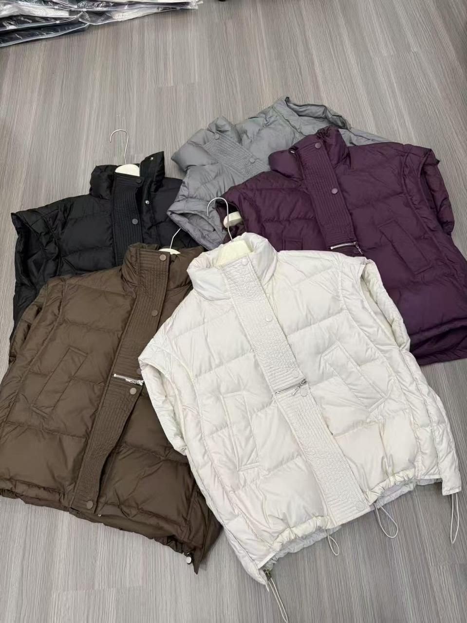 жилет женский,пуховой жилет,теплый жилет,жилет,жилетка демисезонная