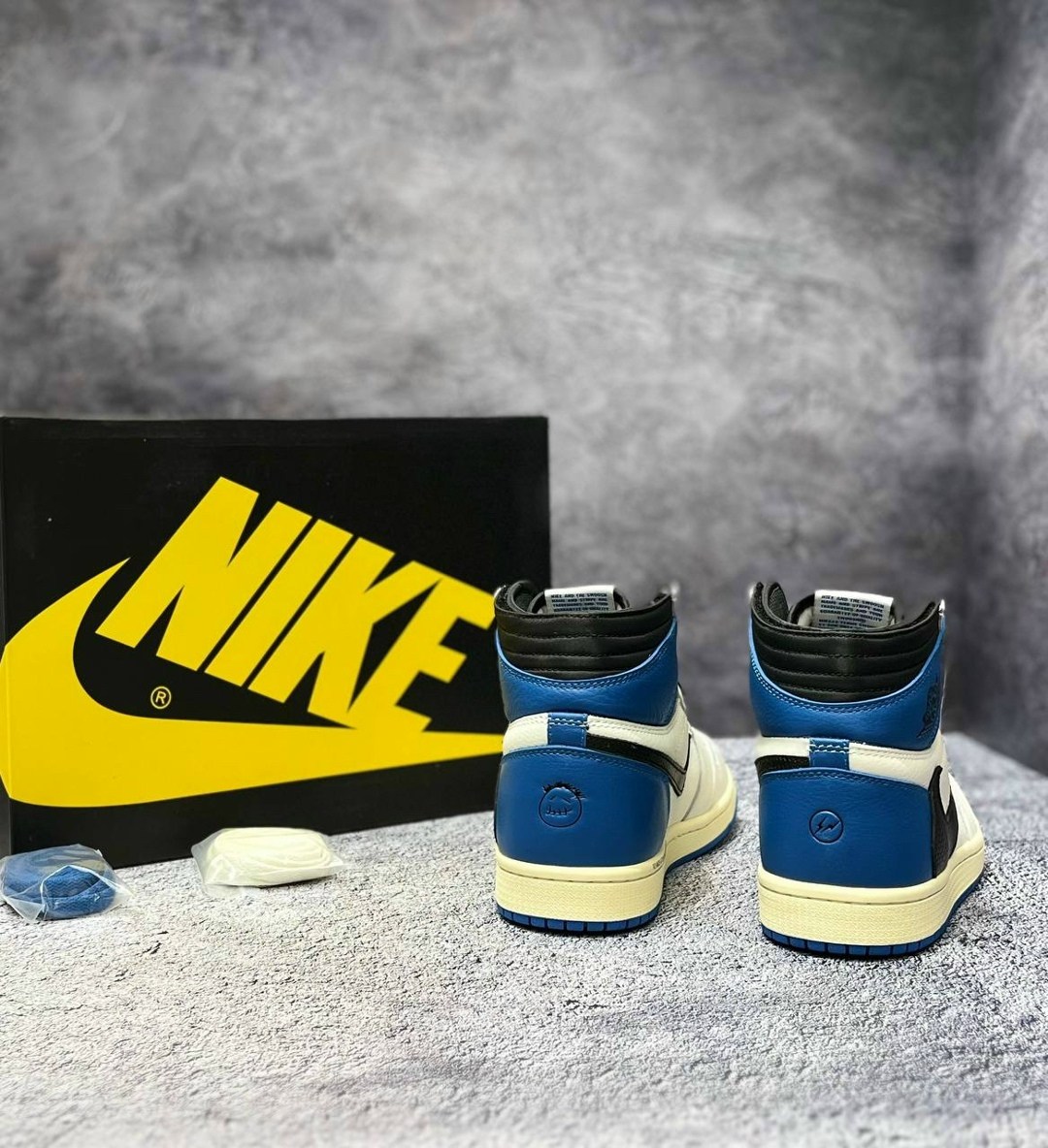 nike air jordan 1 retro high og,nike air jordan 1 retro high,air jordan 1 retro high og,nike air jordan 1 high travis scott x fragment,мужские кроссовки air jordan 1 retro high og