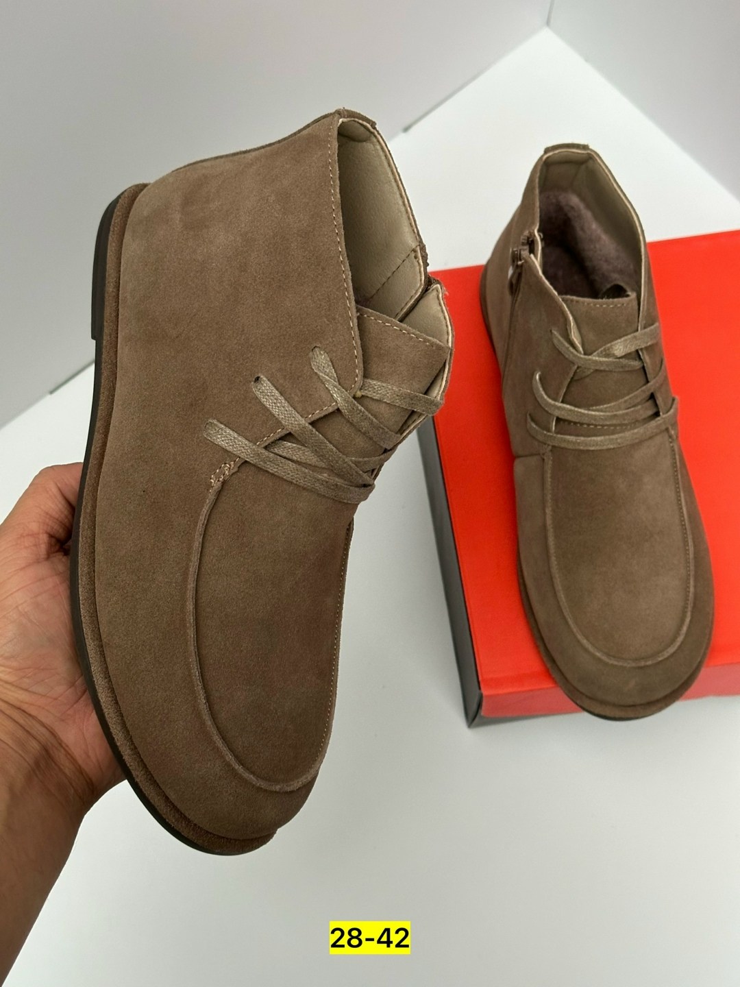 ботинки чукка мужские замшевые,замшевые ботинки,,мужская ,мужские ботинки