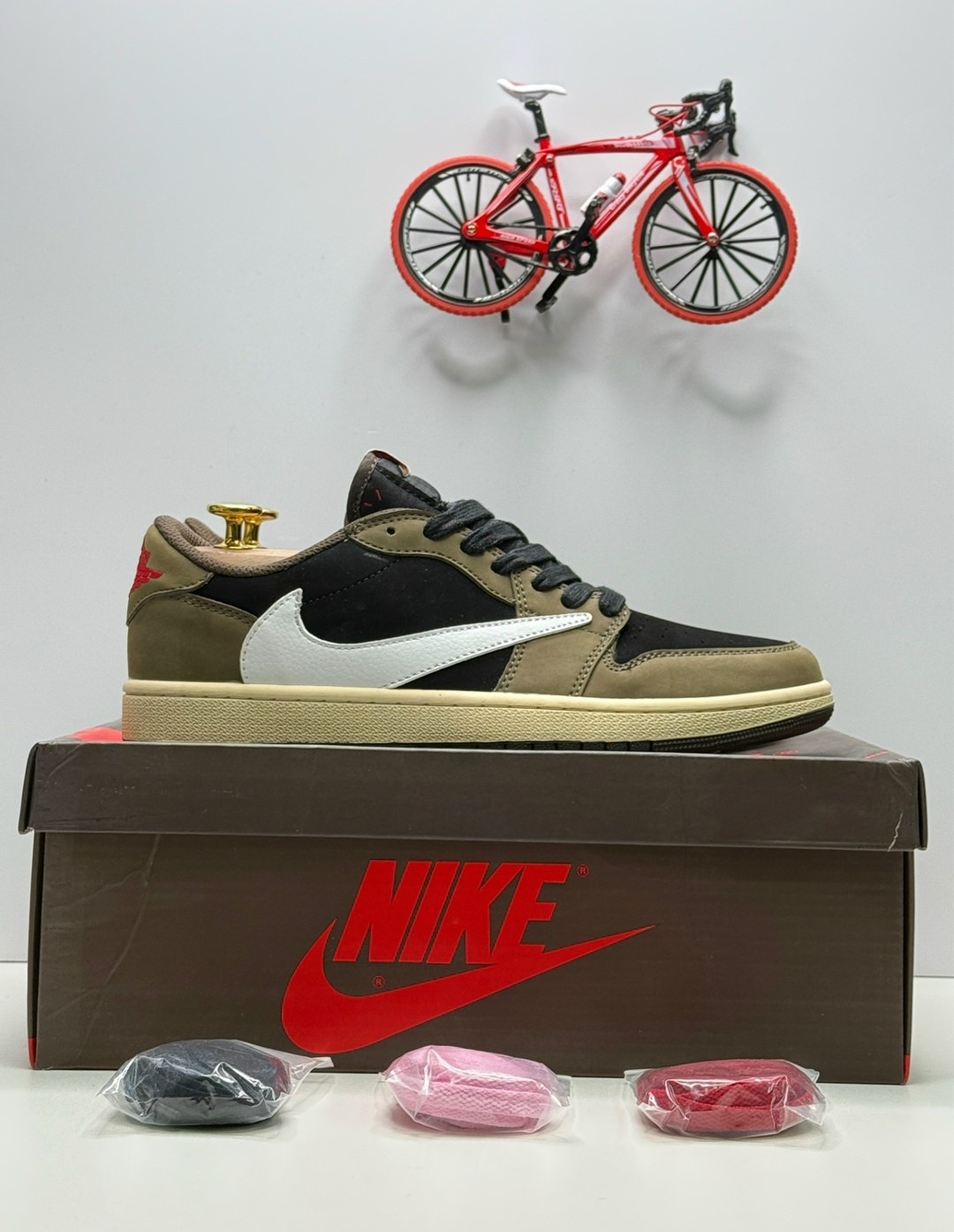 nike air jordan 1 low travis scott,nike air jordan 1 low x travis scott,air jordan 1 low travis scott,кроссовки nike air jordan 1 low travis scott,nike air jordan 1 retro low og sp travis scott