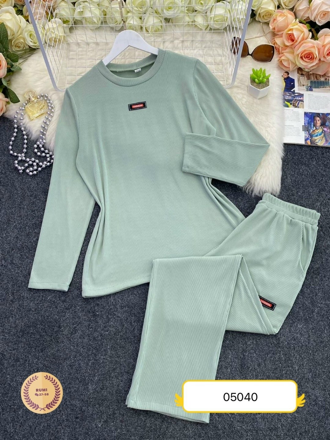 костюм женский на флисе спортивный,трикотажные костюмы,трикотажные костюмы женские,женский костюм на флисе,костюм женские спортивные костюмы