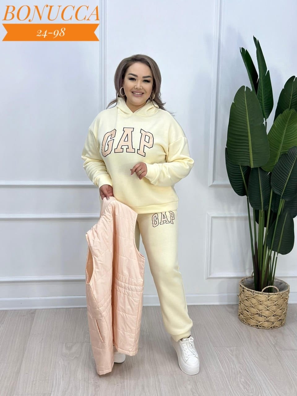 костюм женский тройка,спортивные костюмы женские,женские жилеты,жилет,женские жилетки