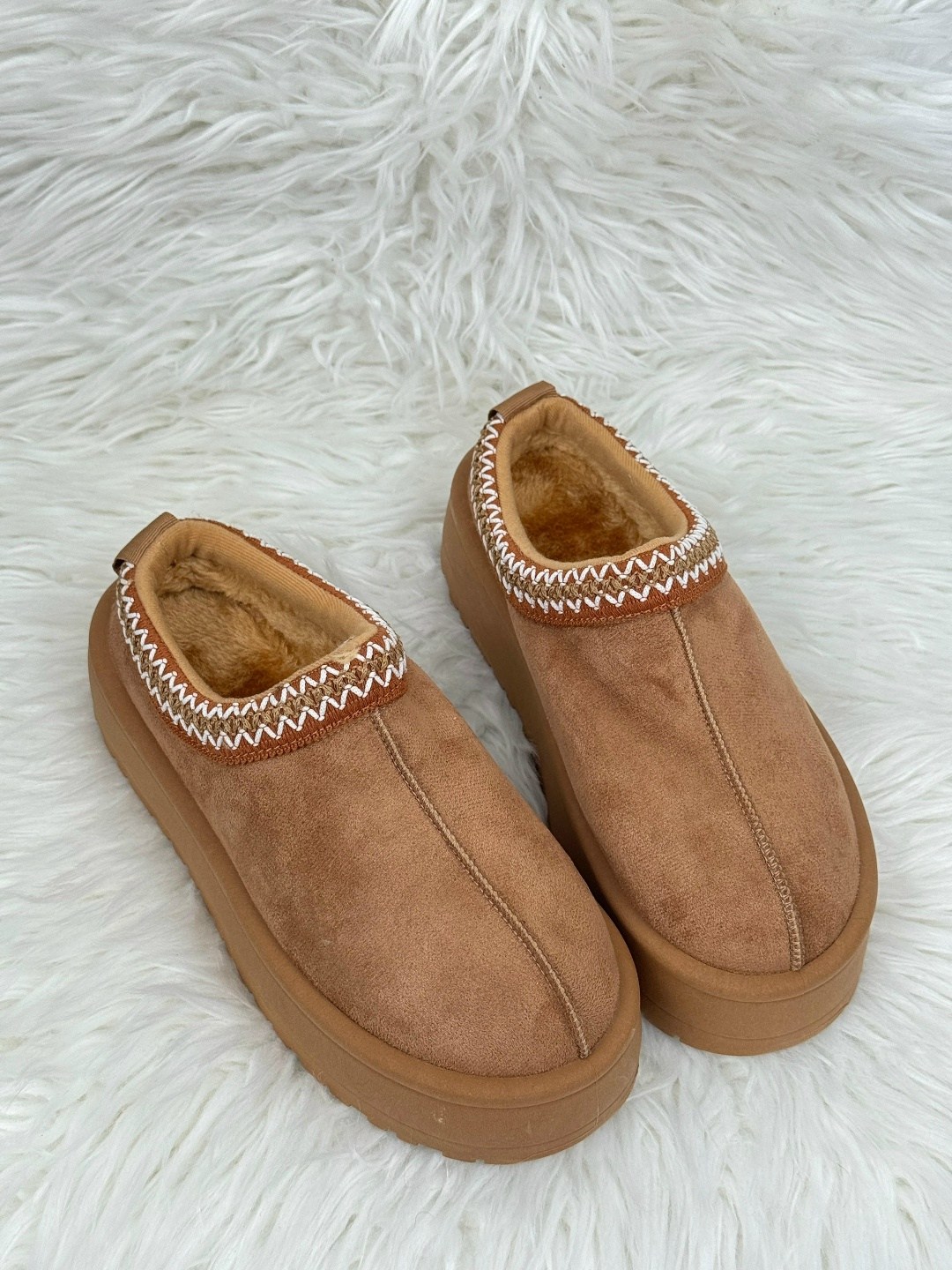 ,тапочки модные,угги женские,женская ,ugg slipper