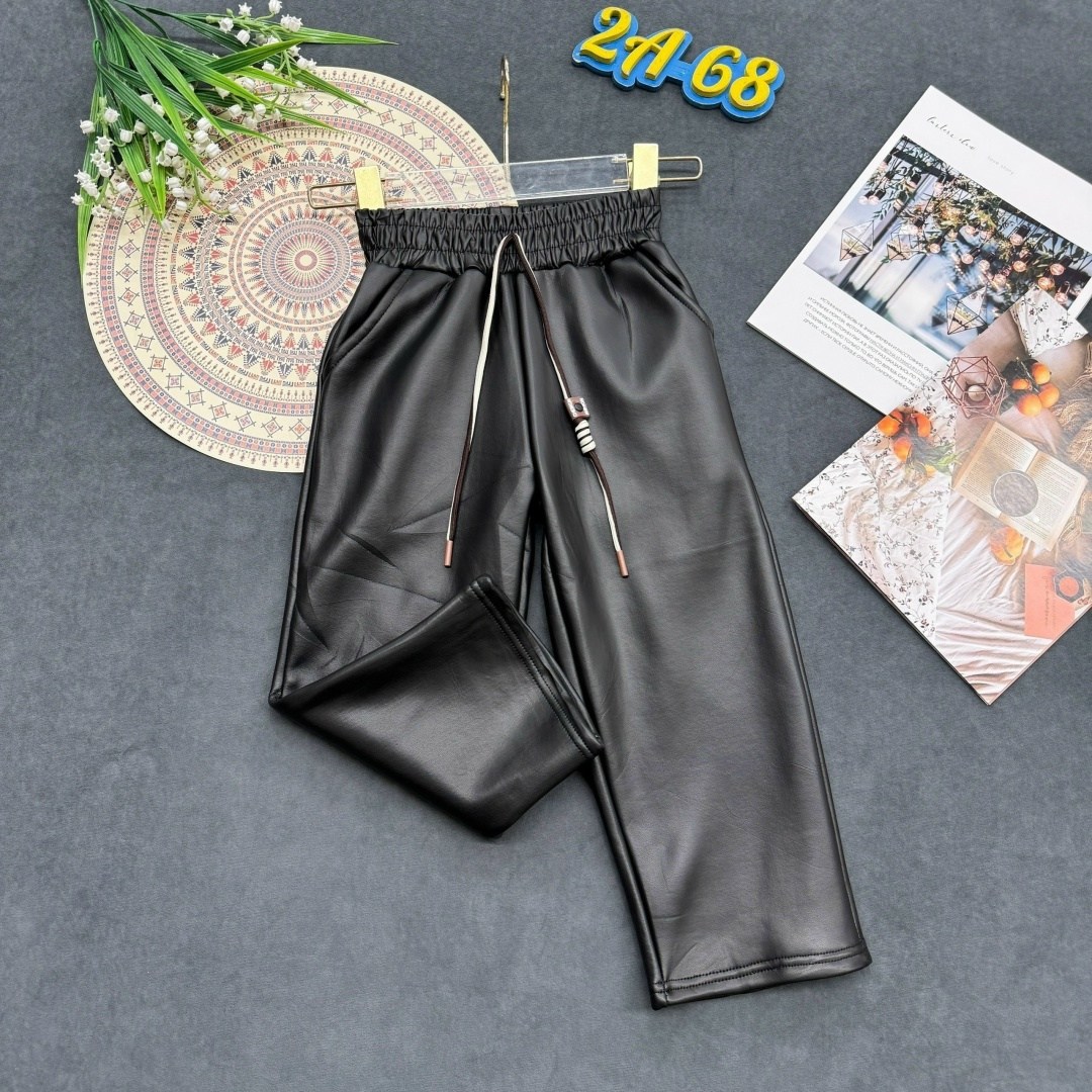 брюки из экокожи,кожаные брюки,стеганые брюки,брюки джоггеры кожаные для девочек,брюки кожаные для девочки