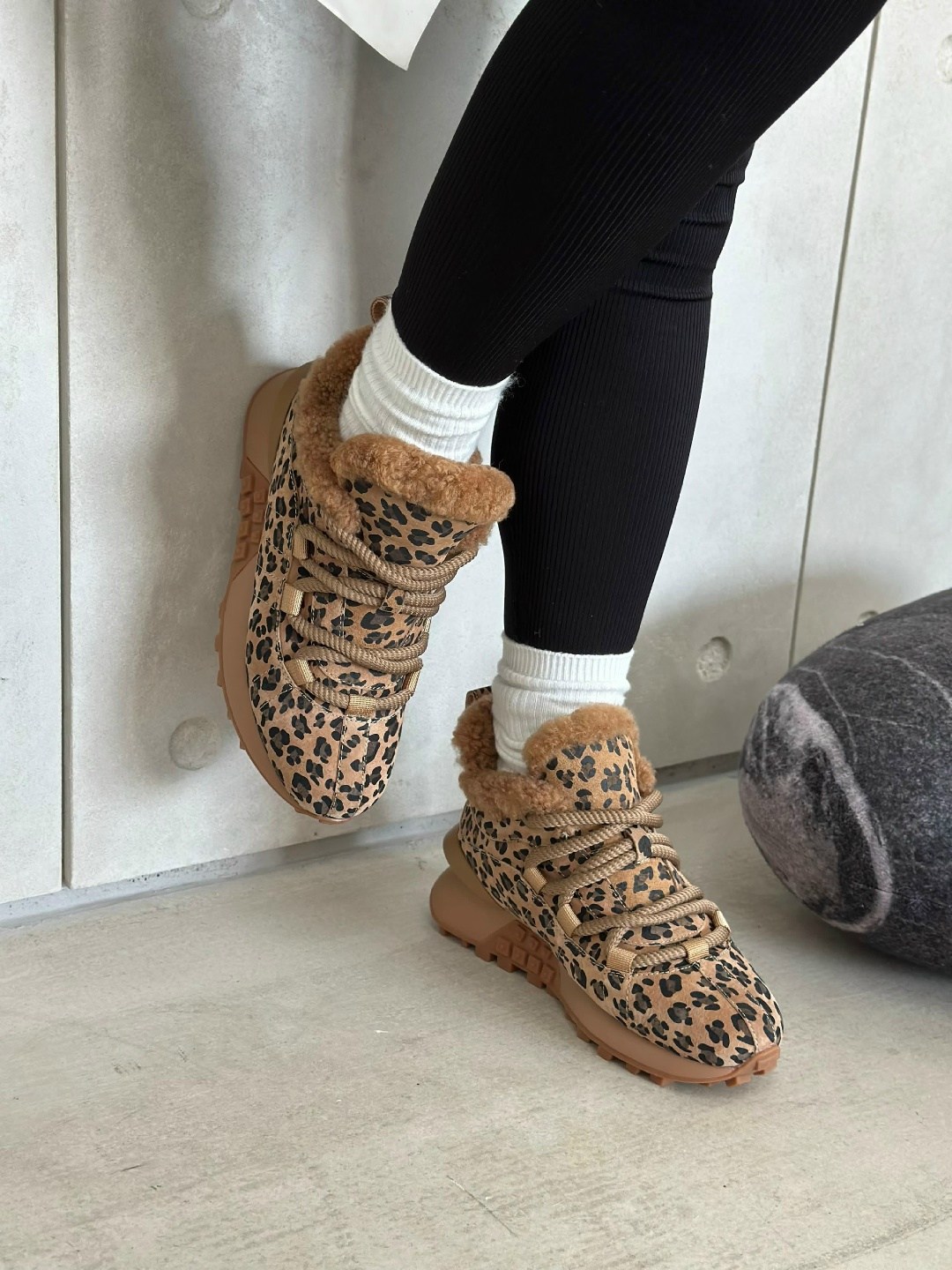 ,кроссовки женскиe,кроссовки женские зимние,леопардовые кроссовки, женская