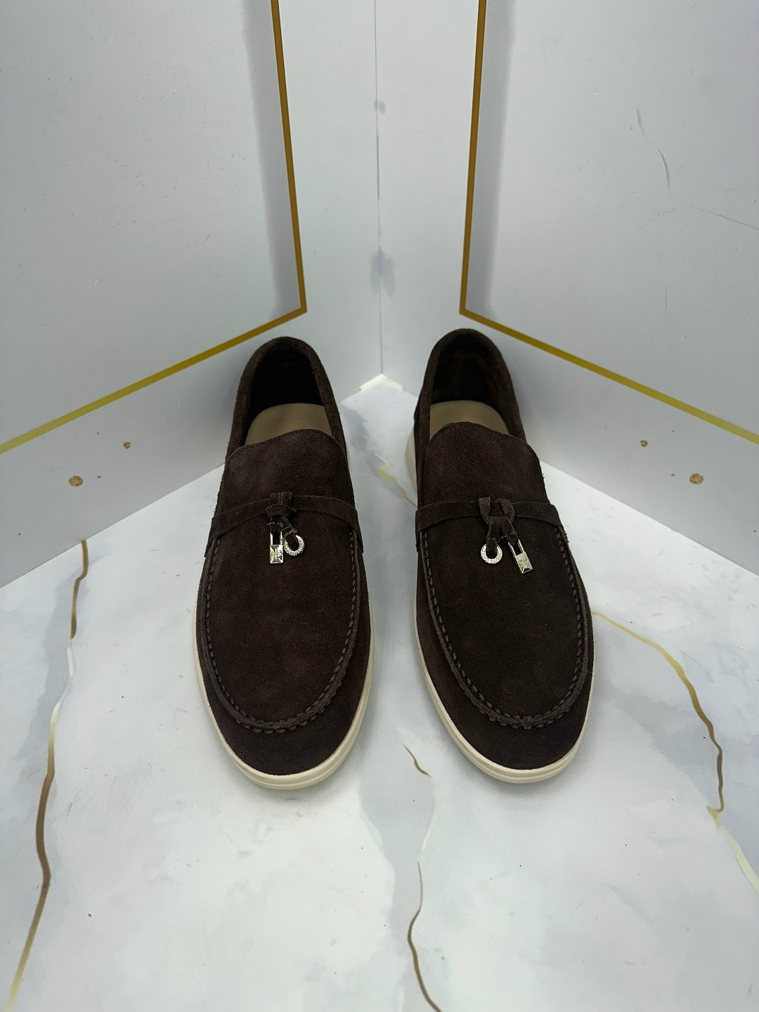 ,лоферы loro piana женские,лоферы loro piana,лоферы бежевые замшевые, повседневные