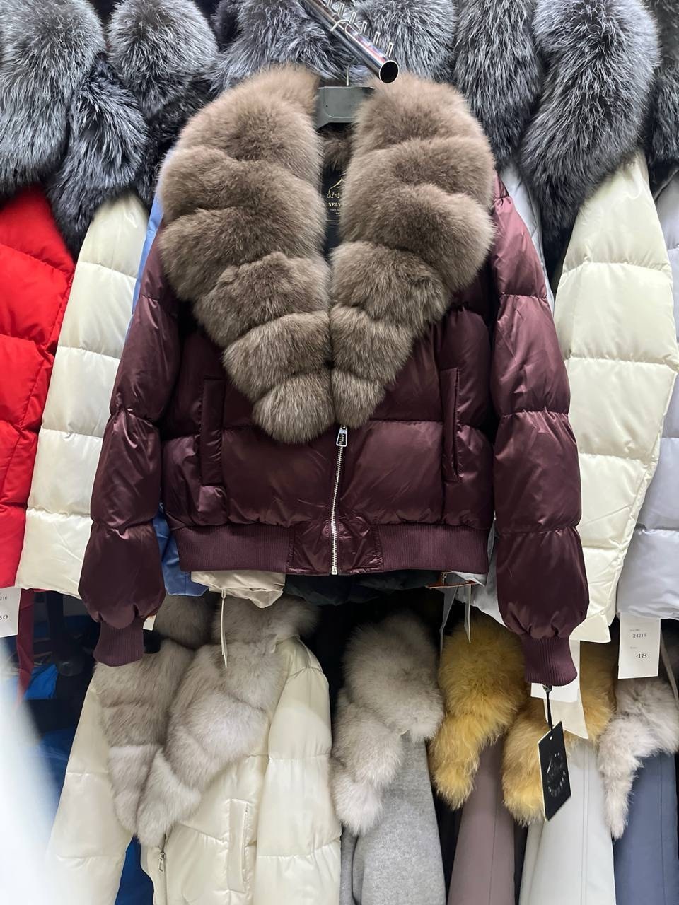 пуховики с натуральным мехом,пуховики с мехом,женские пуховики,куртка пуховик с натуральным мехом,пуховик короткий
