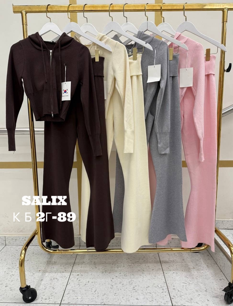 костюмы женские,спортивные костюмы женские,костюм с брюками клеш,спортивные костюм,трикотажные костюмы женские