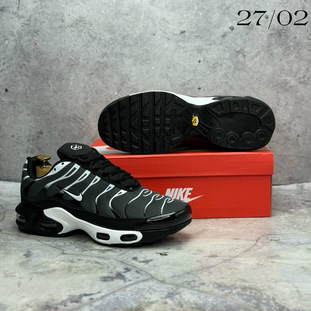 кроссовки nike air max tn plus,кроссовки nike air max tn plus мужские,кроссовки nike air max tn,кроссовки nike air max tn plus 3,nike air max plus tn