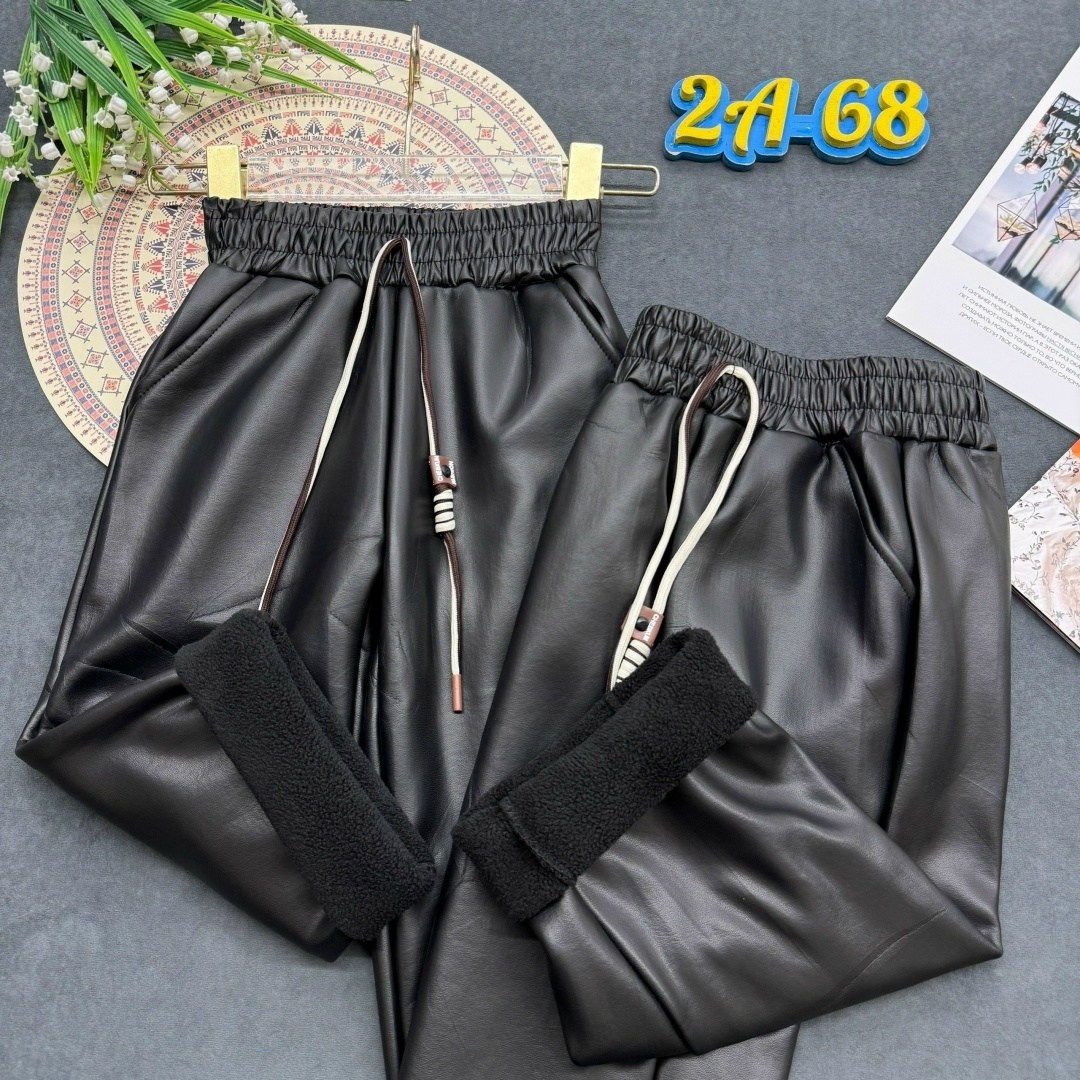 брюки из экокожи,кожаные брюки,стеганые брюки,брюки джоггеры кожаные для девочек,брюки кожаные для девочки