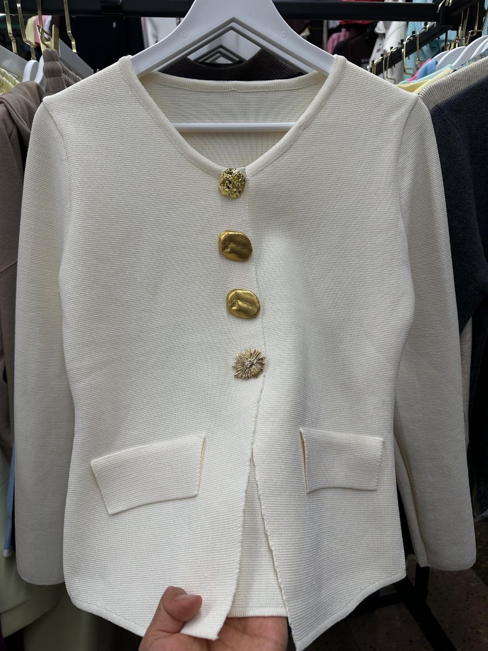 женский трикотажный кардиган с,кардиган с пуговицами,трикотажный кардиган на пуговицах,трикотажный кардиган,кардиган