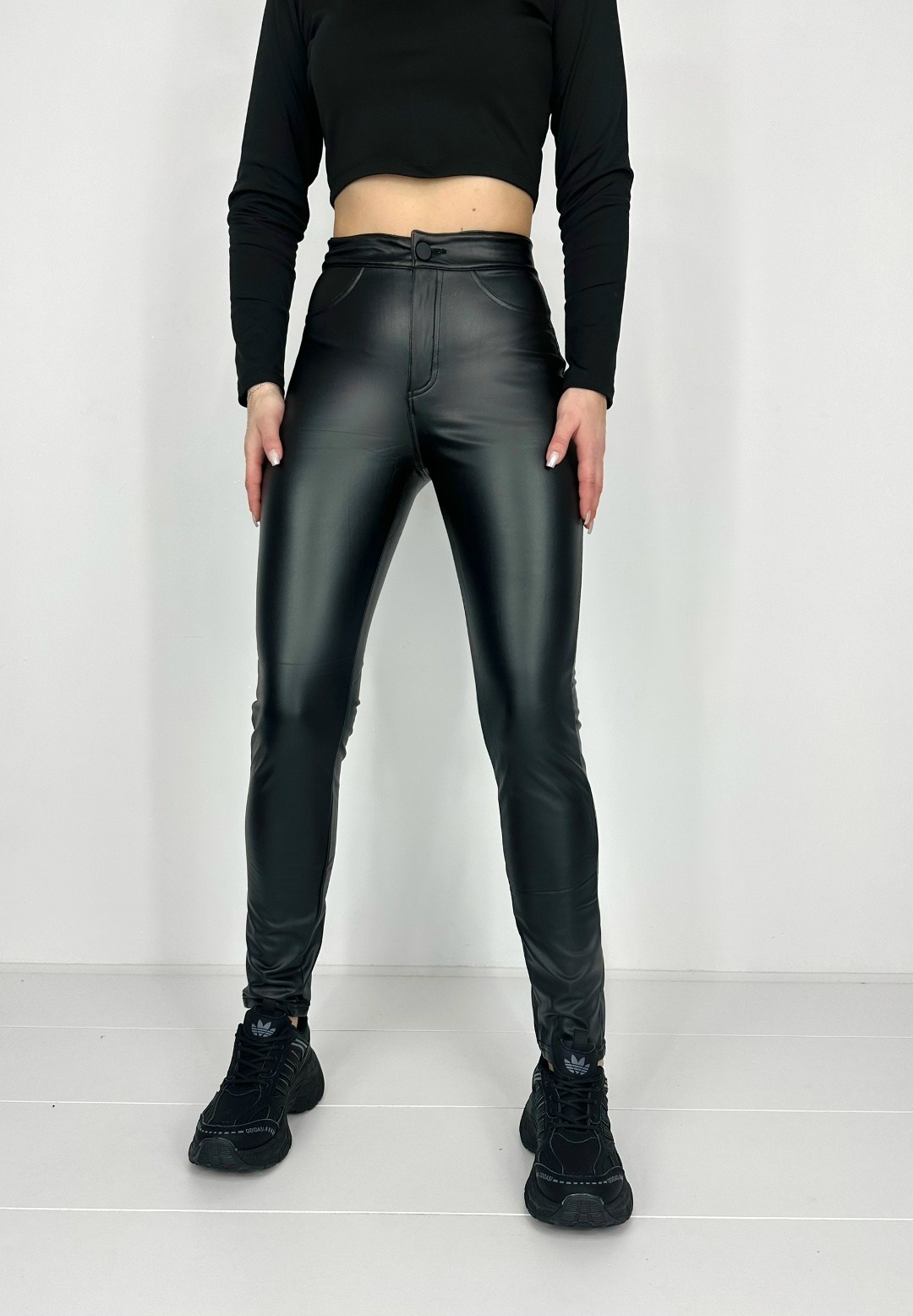 кожаные лосины,легинсы с кожаными вставками,кожаные брюки,кожаные штаны,кожаные брюки женские