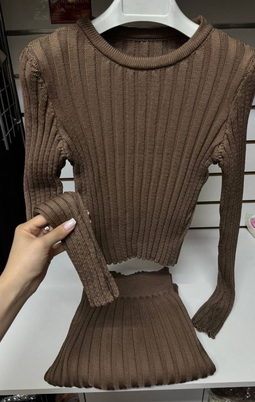 трикотажные костюмы с юбкой,костюмы комплекты,вязанное платье,стильные наряды,вязаная юбка
