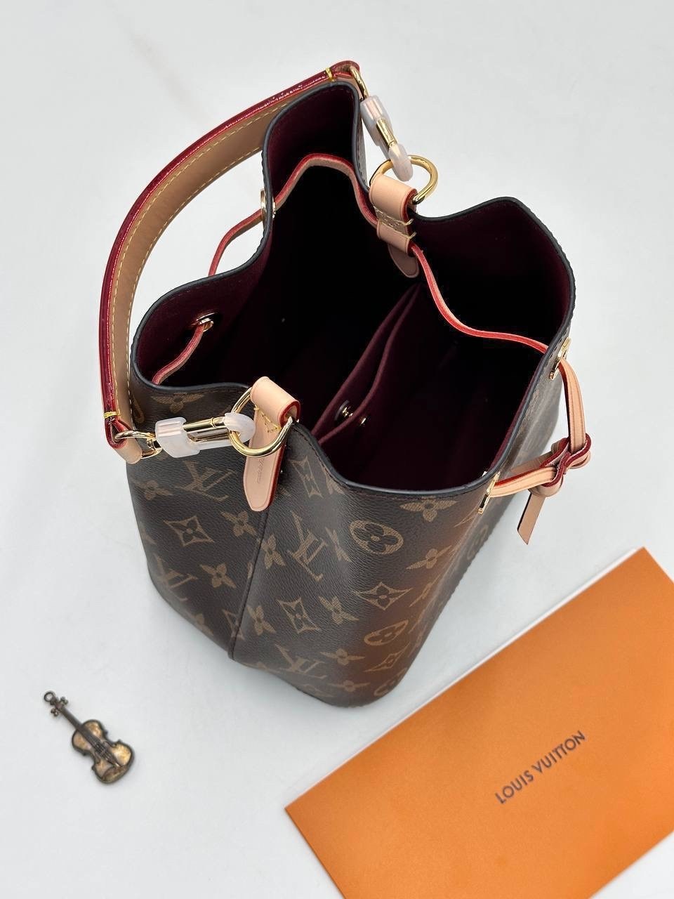 louis vuitton сумка на плечо,сумка ведро луи виттон,сумка женская louis vuitton,сумкa louis vuitton,луи виттон сумка