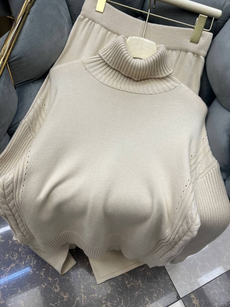 трикотажные костюмы,костюмы женские,костюм с брюками,вязаные костюмы,костюм вязаный брючный