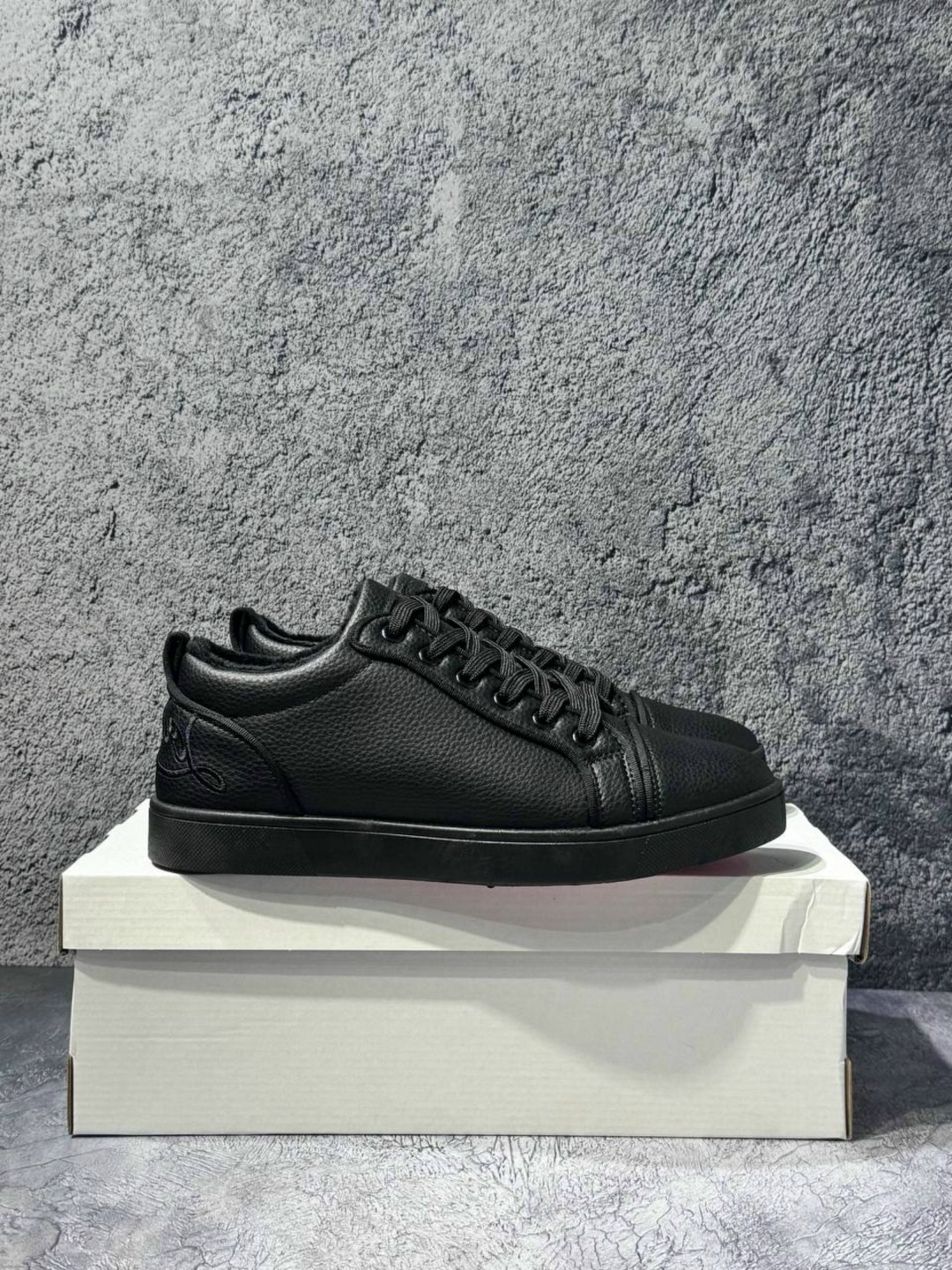 ,кеды кожаные,мужская ,christian louboutin кеды мужские,кеды фенди мужские