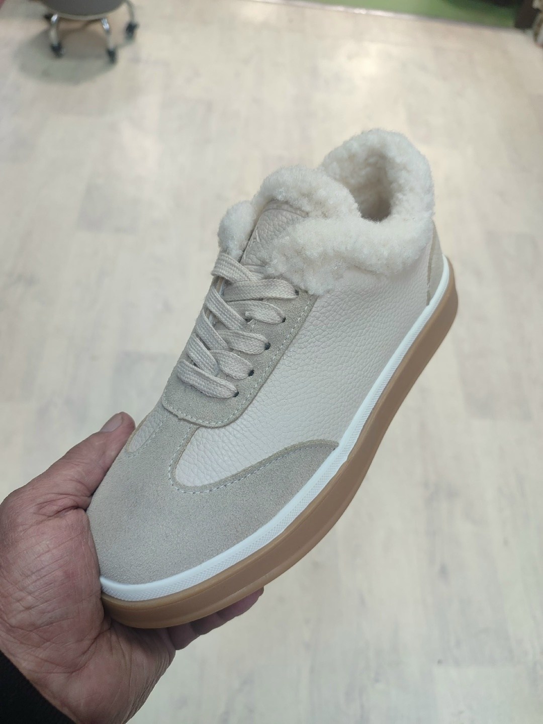 ,кроссовки женскиe,кроссовки женские зимние,кроссовки зимнее,теплые кроссовки