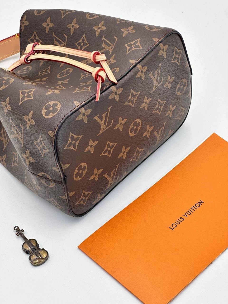 louis vuitton сумка на плечо,сумка ведро луи виттон,сумка женская louis vuitton,сумкa louis vuitton,луи виттон сумка