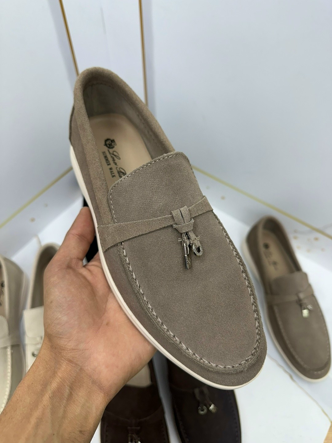 ,лоферы loro piana женские,лоферы loro piana,лоферы бежевые замшевые, повседневные