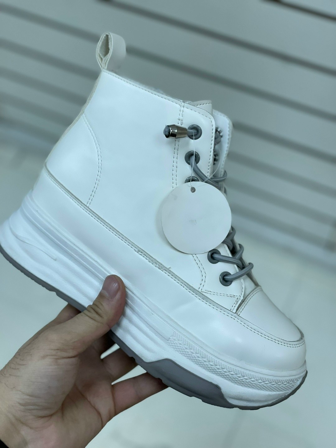 ,женская ,кроссовки женскиe,женские ботинки, женская зимняя