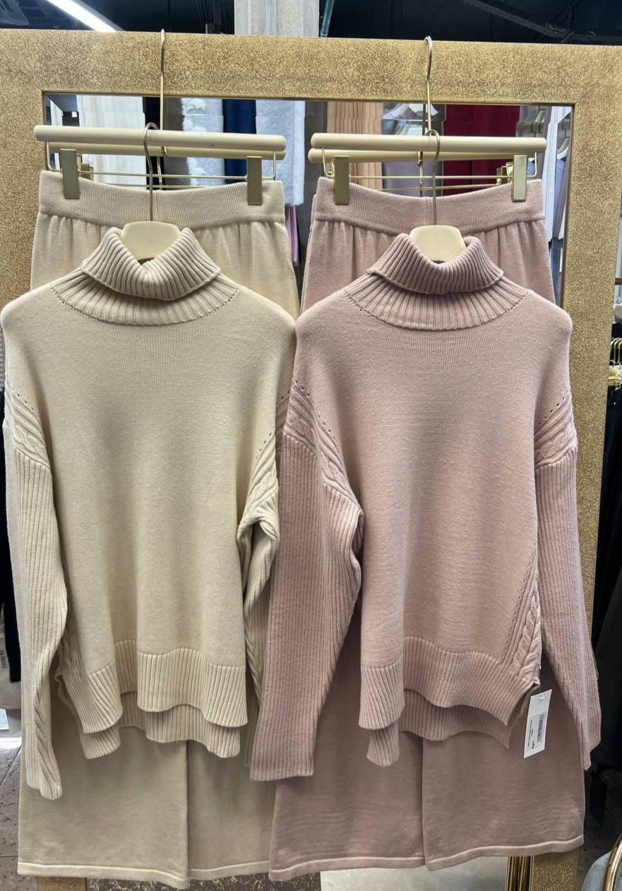 трикотажные костюмы,костюмы женские,костюм с брюками,вязаные костюмы,костюм вязаный брючный