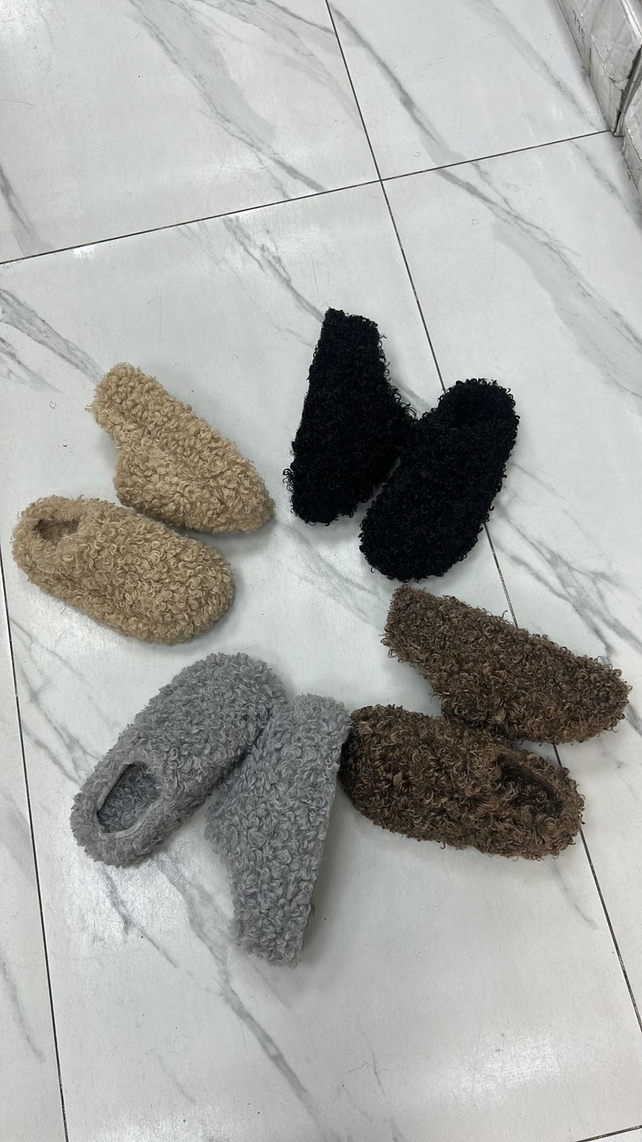 тапочки меховые,,домашние тапочки меховые,тапочки модные,тапочки домашние