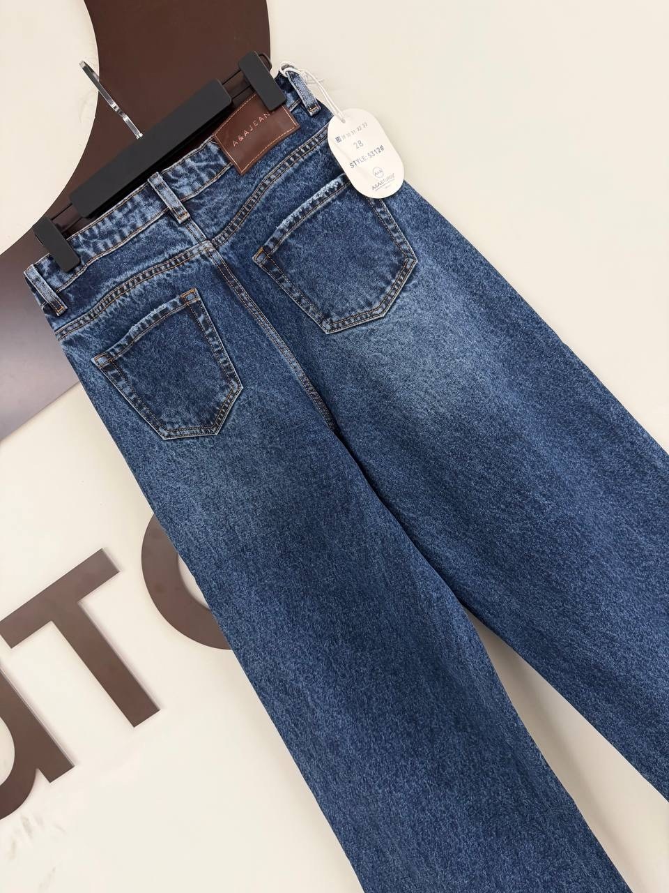 широкие джинсы,джинсы женские,джинсы модные,женские джинсы широкие,женские джинсы прямые